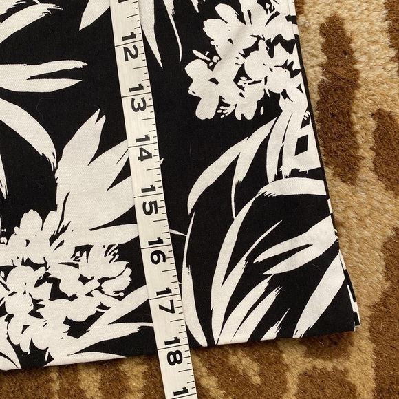 NWT S.C.&CO Skort Women’s Black White floral Stretch Beach golf Tennis Size S - Picture 10 of 11